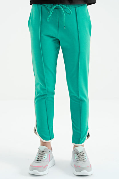 Bias Detailed Laced Front Panel Wide-Legged Girls' Tracksuit Bottom - 75124