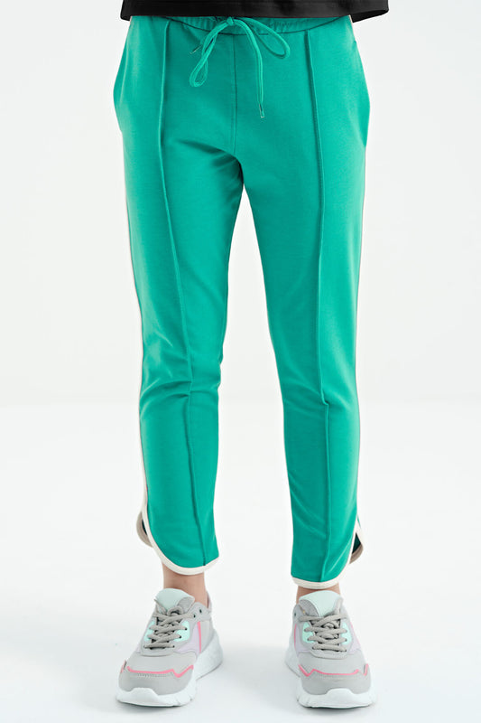 Bias Detailed Laced Front Panel Wide-Legged Girls' Tracksuit Bottom - 75124