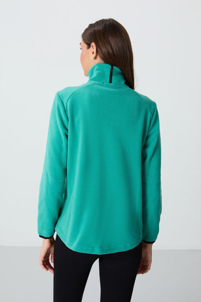 Straight Collar Zippered Comfort Fit Women's Fleece Sweatshirt - 97173