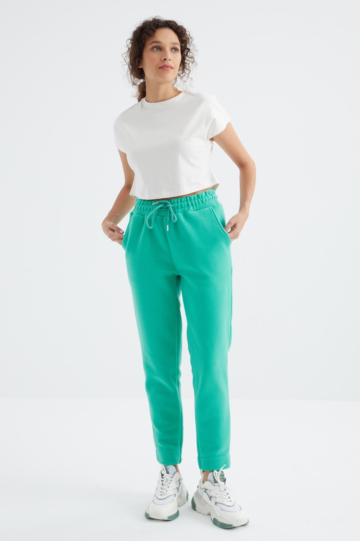 Low Waist Comfort Fit Wide Leg Pocketed Women's Fleece Tracksuit Bottom - 94623