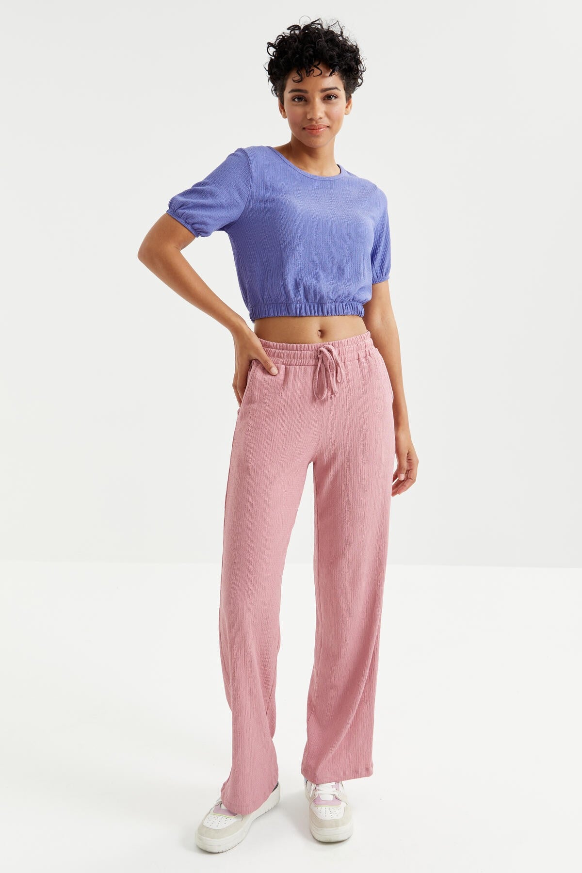 Platonic Balloon Sleeve or Collar White Elastane Crinkle Fabric Women's Crop Top T-Shirt - 97221