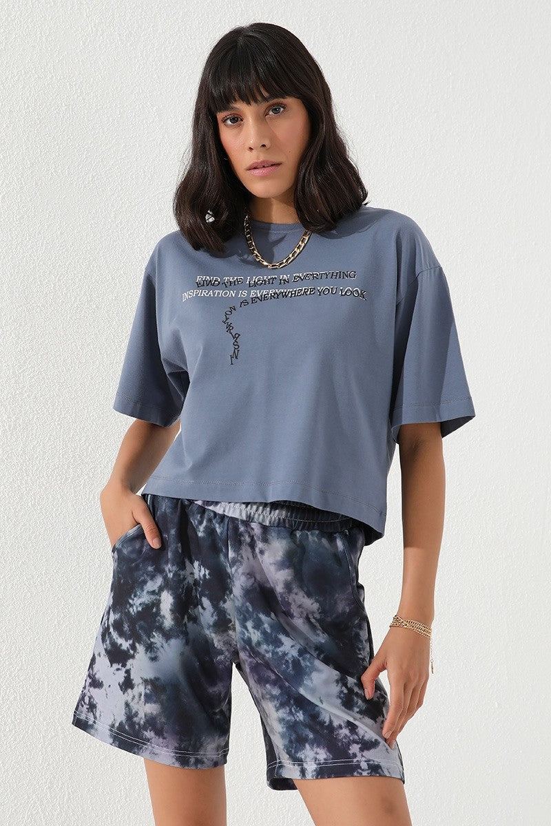 Plato Pattern Laced Comfort Fit Bermuda Women's Shorts - 91005