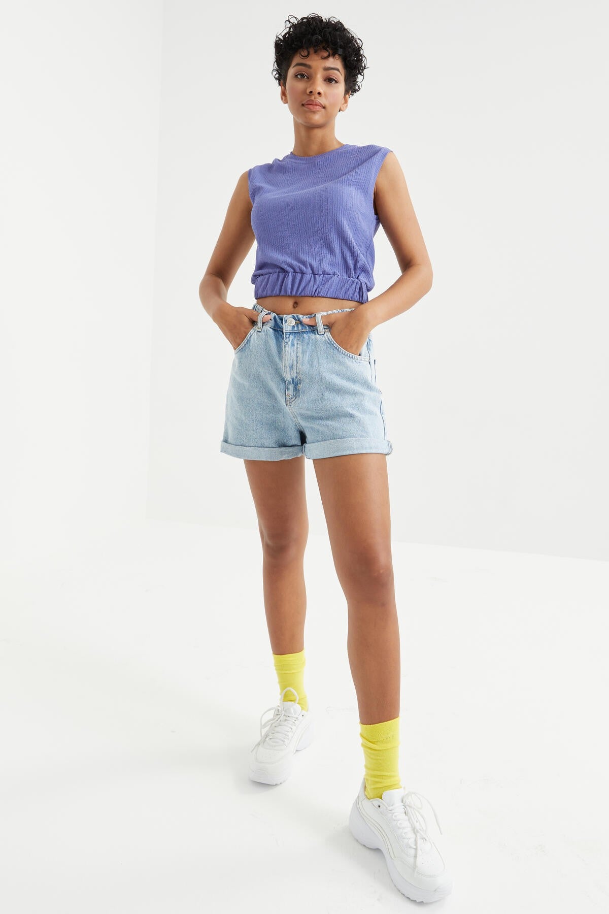 Plato O Collar Sleeveless Elastic Waist Crinkle Fabric Women's Crop Top T-Shirt - 97226