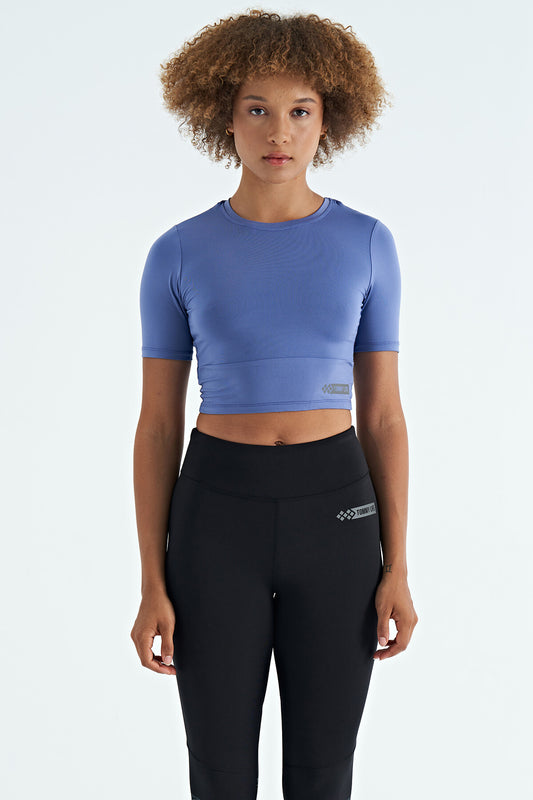 Plato Back Scoop Neck Standard Fit O Collar Women's Crop T-Shirt - 97265