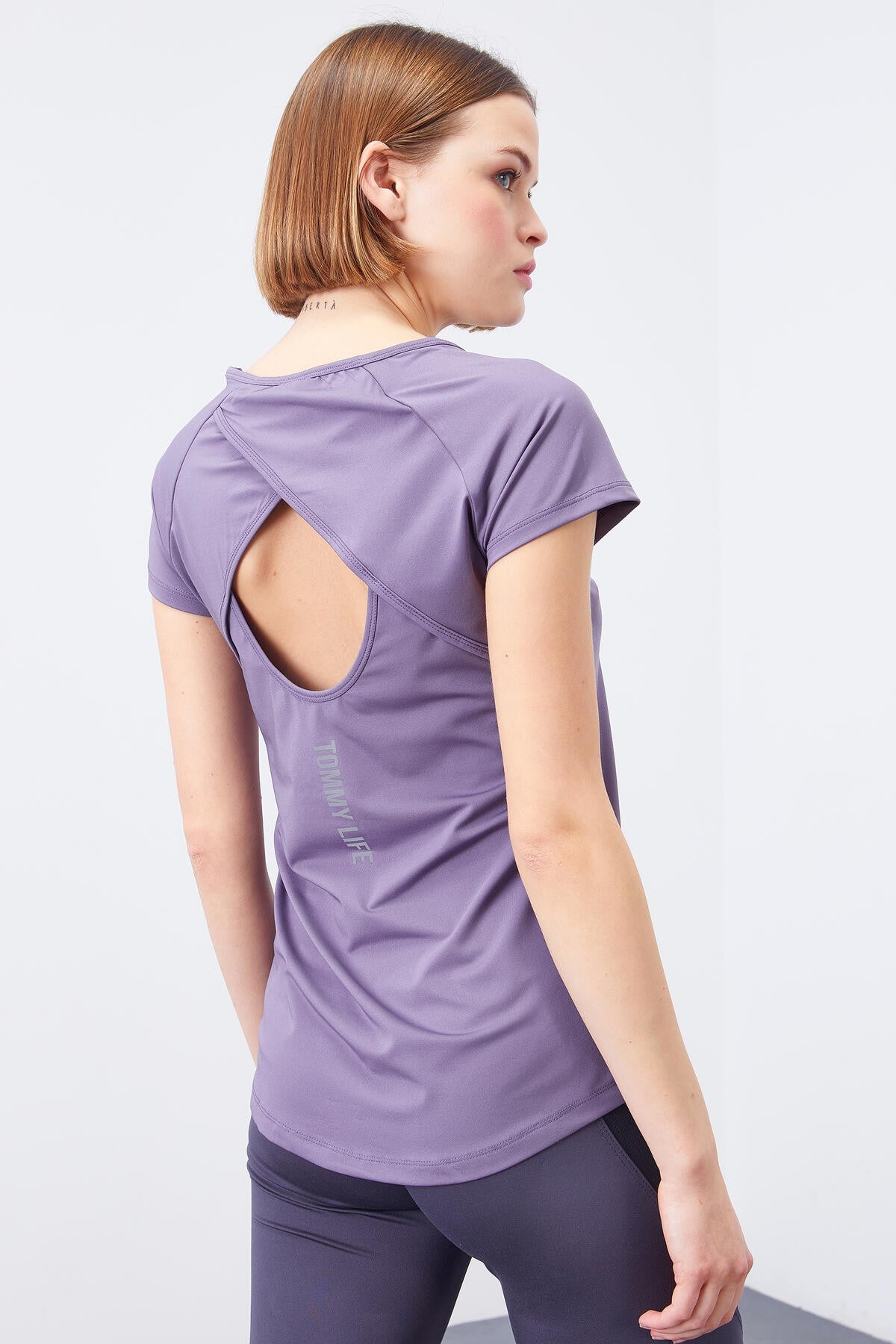Plato Back Window Short Sleeve Standard Fit O Collar Women's T-Shirt - 97101
