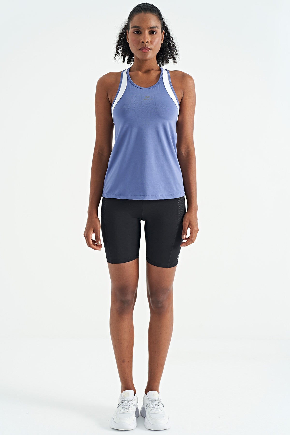 Plato Back Color Detailed Logo Printed Standard Cut Women's Sports Singlet - 97257