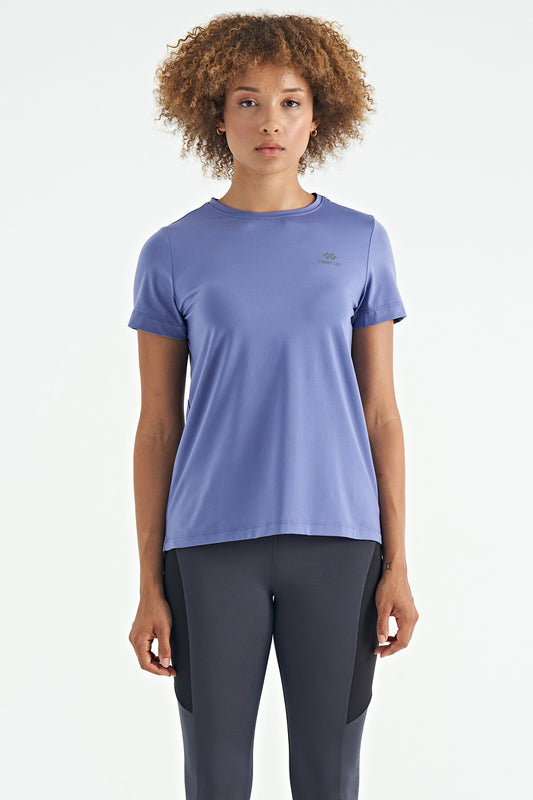 Plato Back Slit Detailed O Collar Short Sleeve Standard Fit Women's T-Shirt - 97267