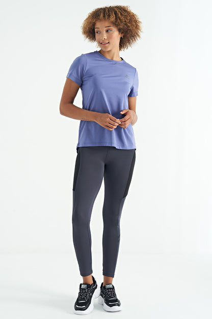 Plato Back Slit Detailed O Collar Short Sleeve Standard Fit Women's T-Shirt - 97267