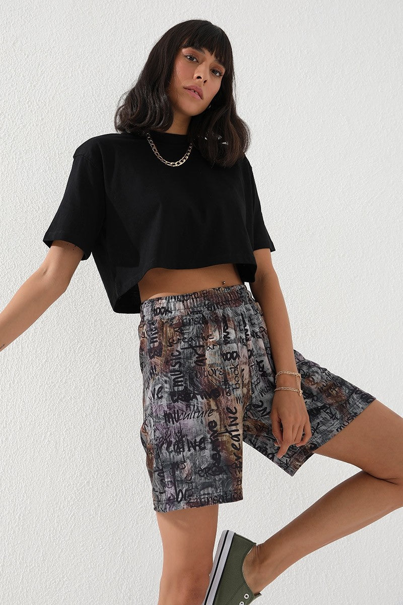 Plato Print Pattern Laced Comfort Fit Bermuda Women's Shorts - 91006