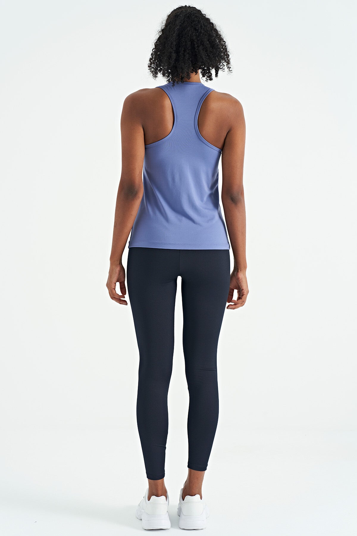 Plato Slit Detailed O Collar Sleeveless Standard Fit Women's Sports Singlet - 97256