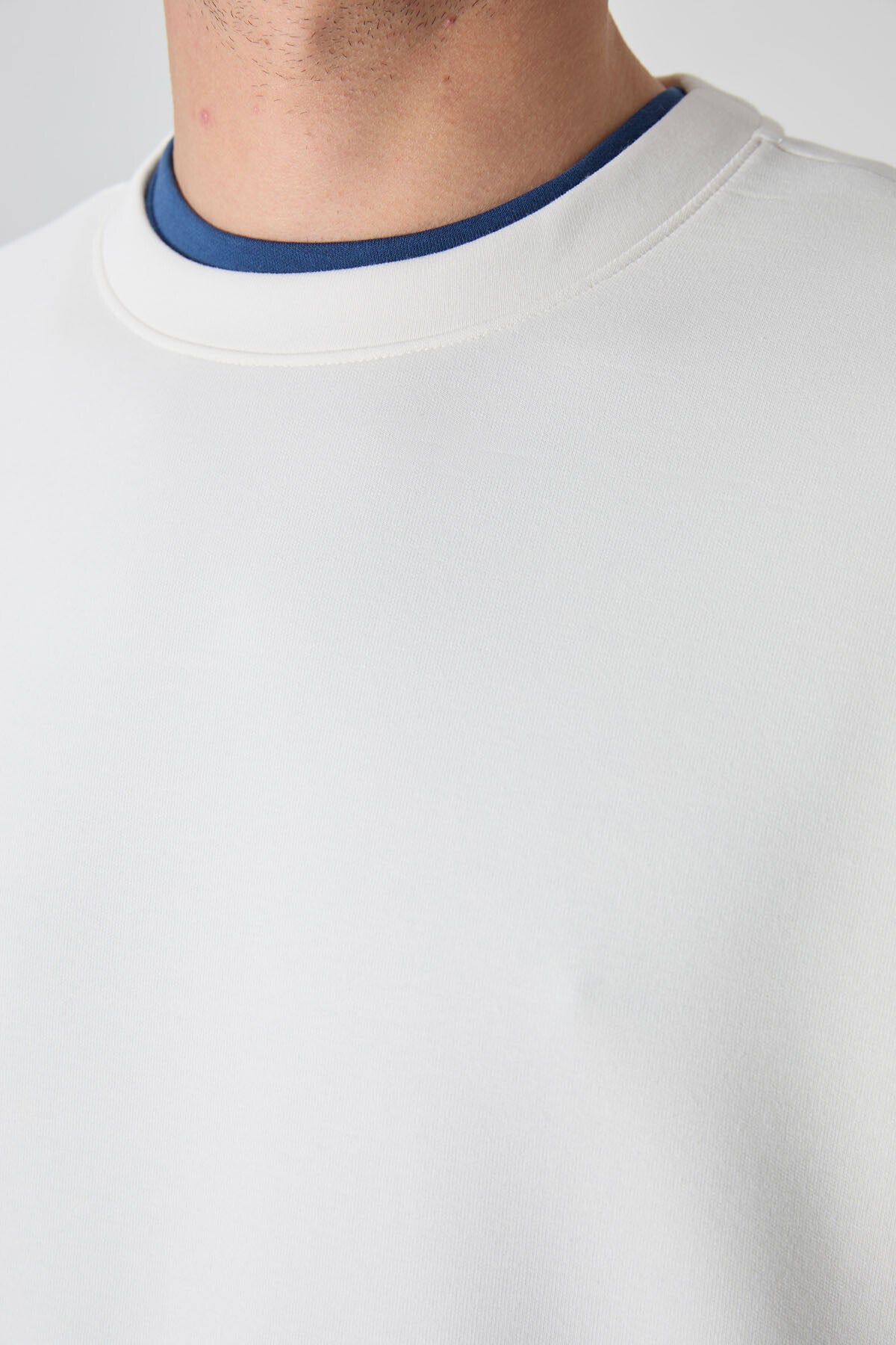 Ekru Basic O Collar Comfort Fit Men's Sweatshirt - 88053