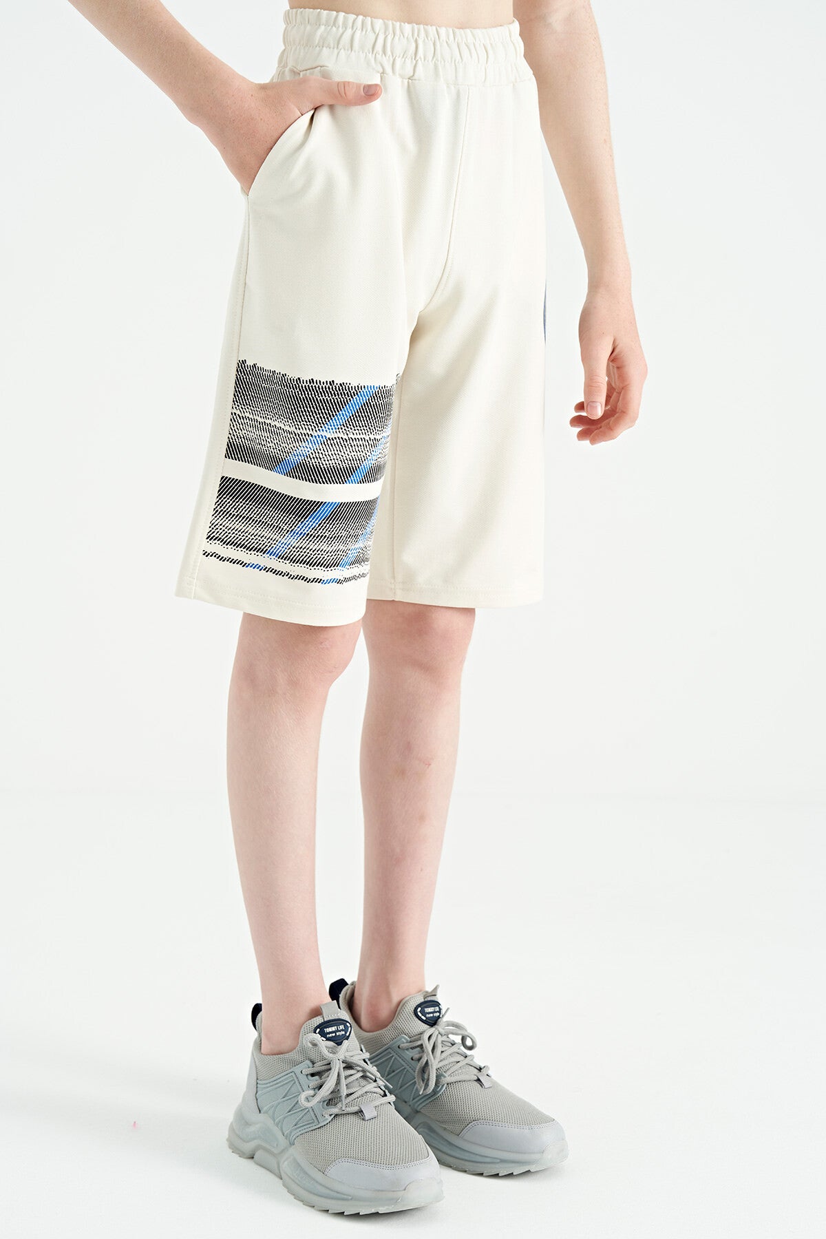 Print Detailed Laced Standard Fit Boys Shorts - 11125