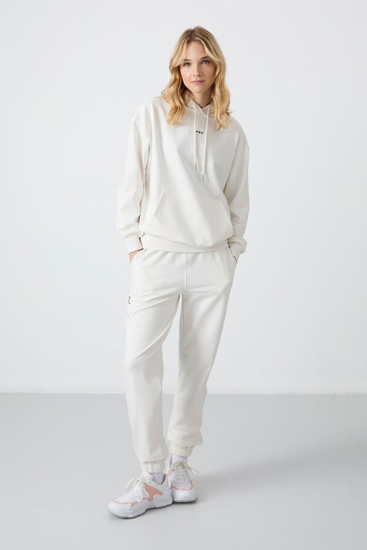 Hooded Kangaroo Pocket Oversize Elastic Cuffed Women's Tracksuit Set - 95288