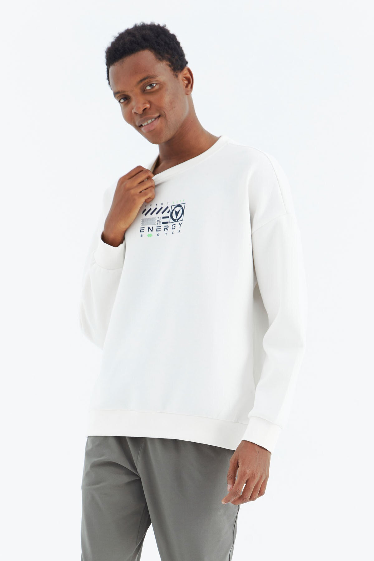 Ecru O Collar Printed Detailed Relax Fit Men's Sweatshirt - 88284