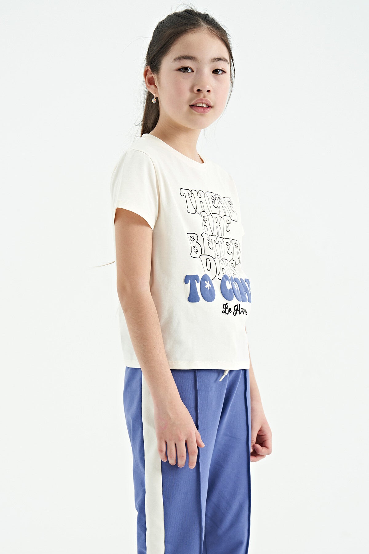 Ecru O Collar Printed Comfort Fit Short Sleeve Cropped Girls T-Shirt - 75118