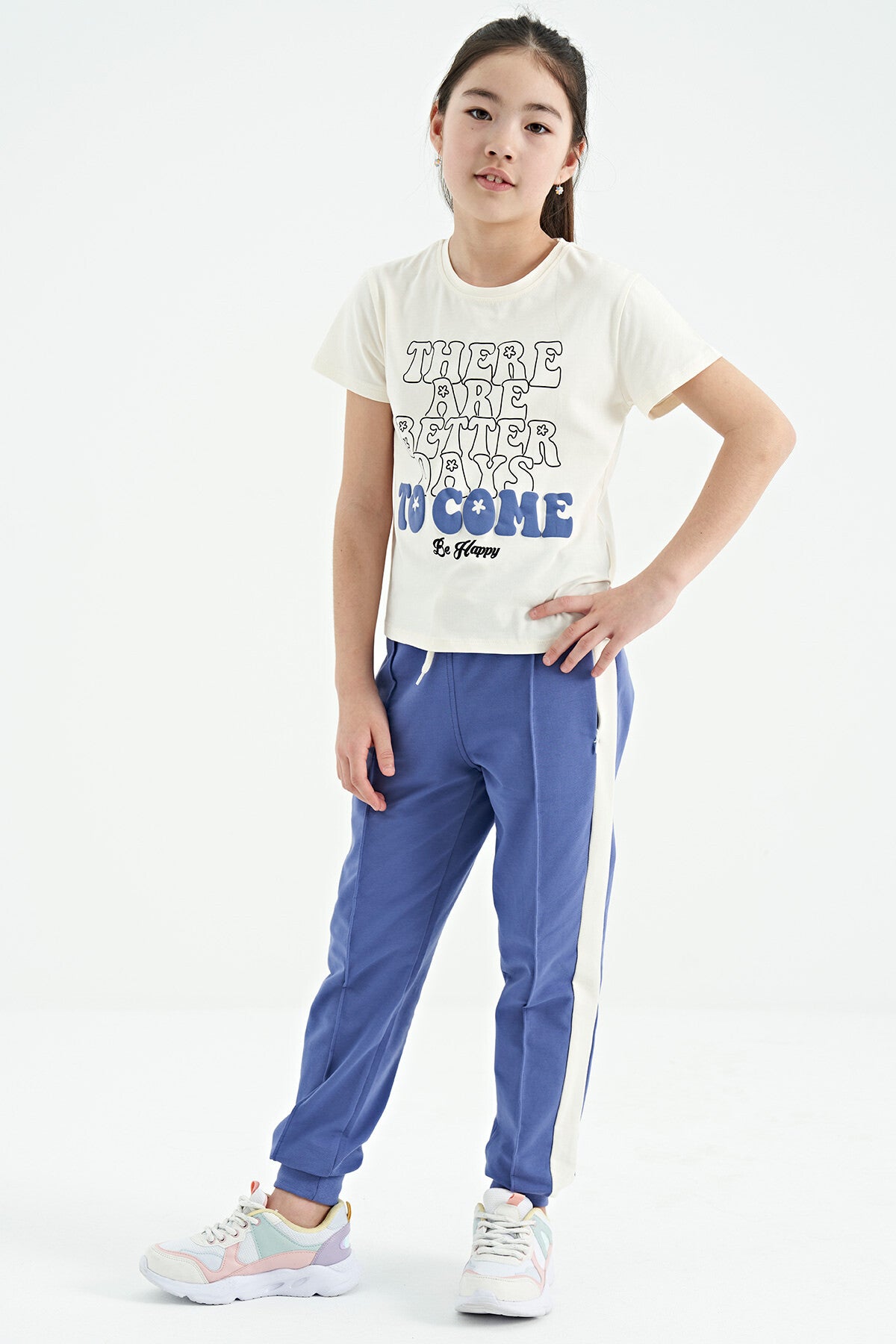 Ecru O Collar Printed Comfort Fit Short Sleeve Cropped Girls T-Shirt - 75118
