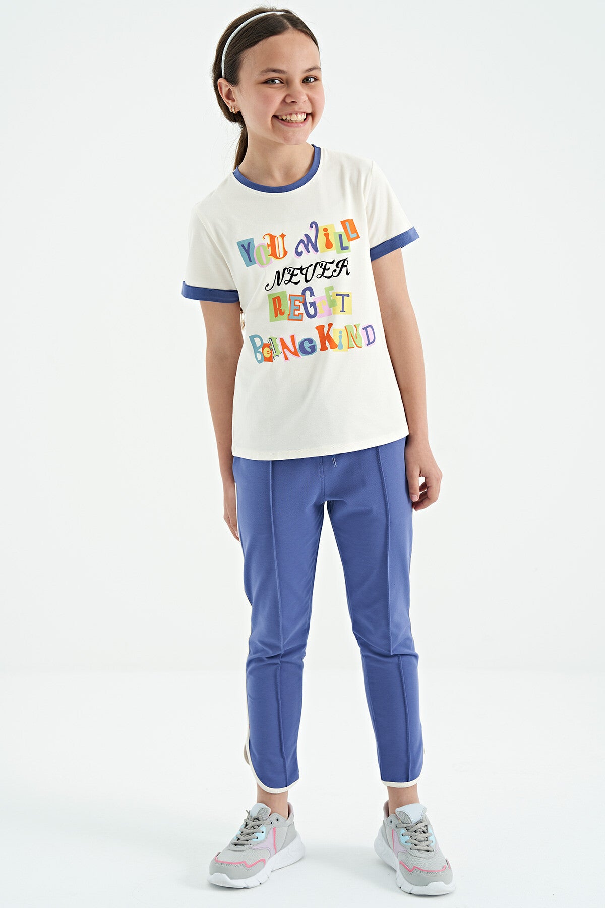 Beige Color Detailed O Collar Comfort Fit Girls T-Shirt - 75109