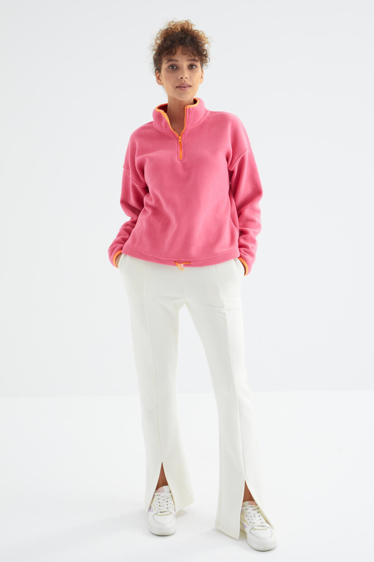 High Waist Front Slit Detailed Side Pocket Comfortable Fit Women's Tracksuit Bottom - 94625