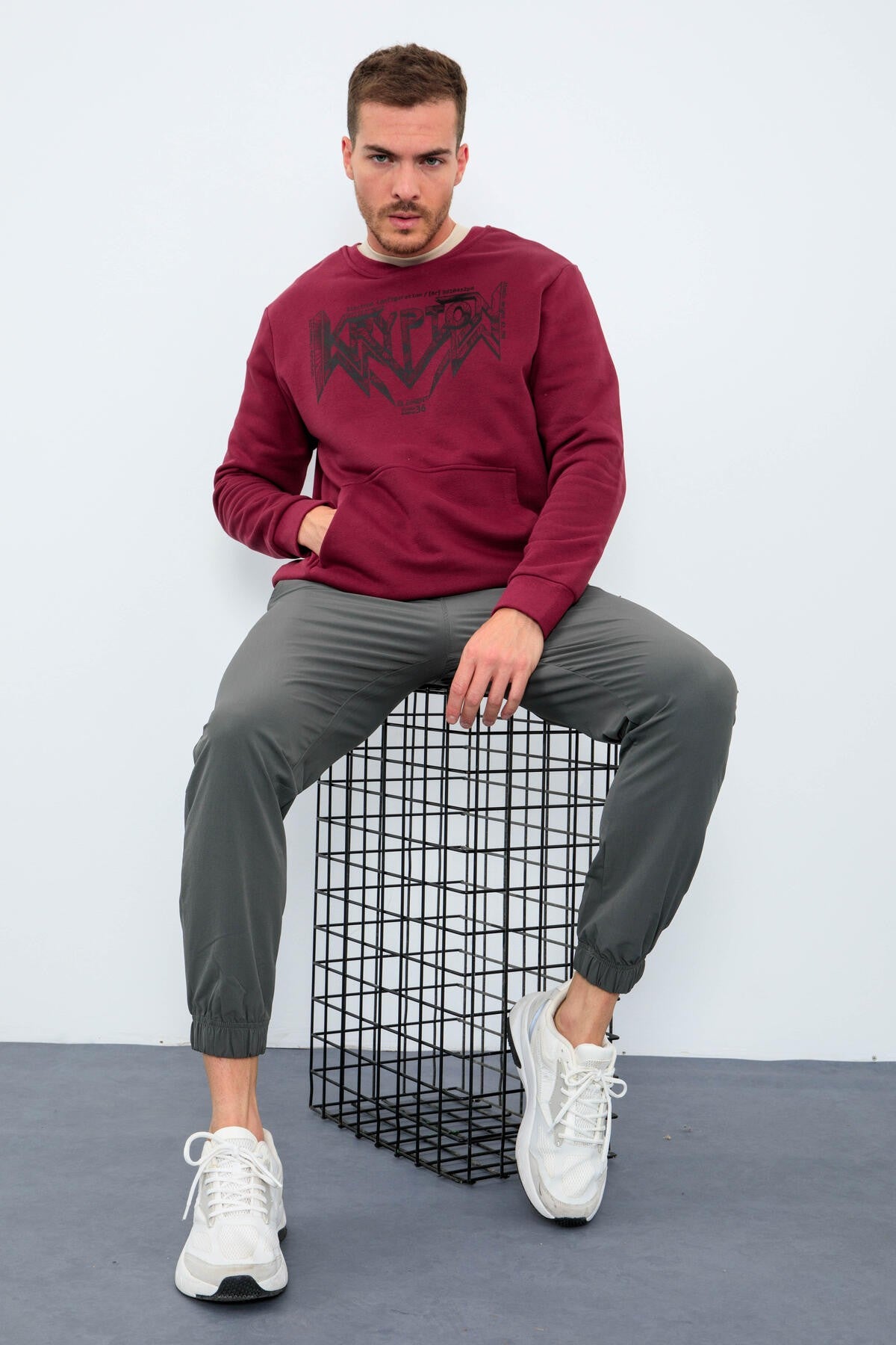 Purple Men's Printed Letter O Collar Comfort Fit Sweatshirt - 88037