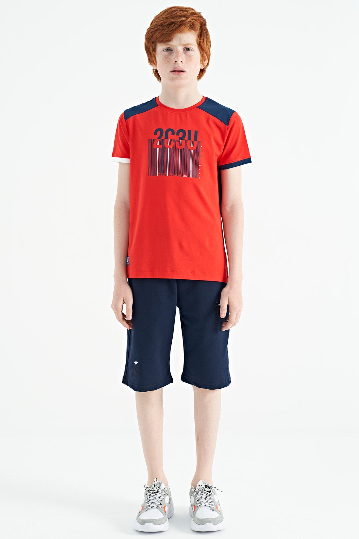 Fiesta Print Detailed O Collar Standard Cut Boys' T-Shirt - 11157