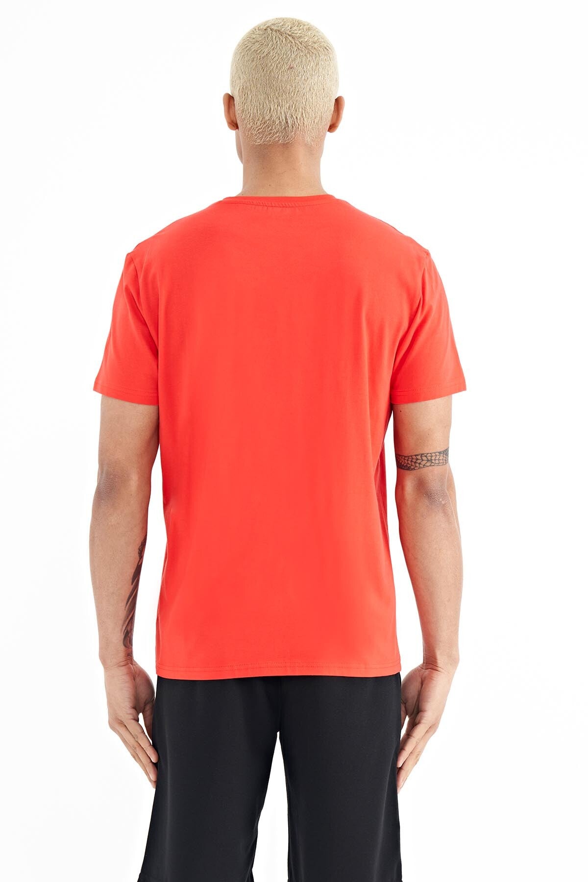 Adney Fiesta O Collar Men's T-Shirt - 88230