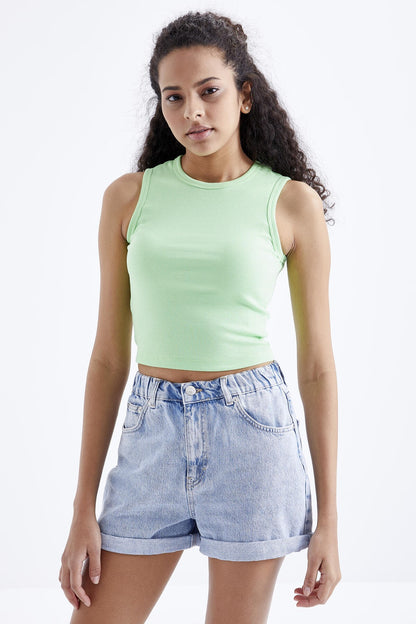 Pistachio Green Basic Sleeveless O Collar Women's Crop Top Singlet - 97204