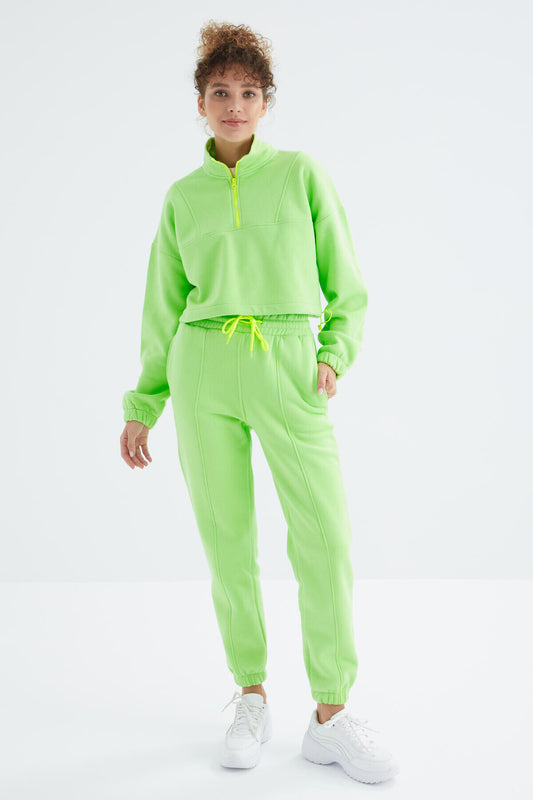 Peanut Green Low Shoulder Waist Gathered Half Length Zipper Oversized Women's Tracksuit Set - 95321