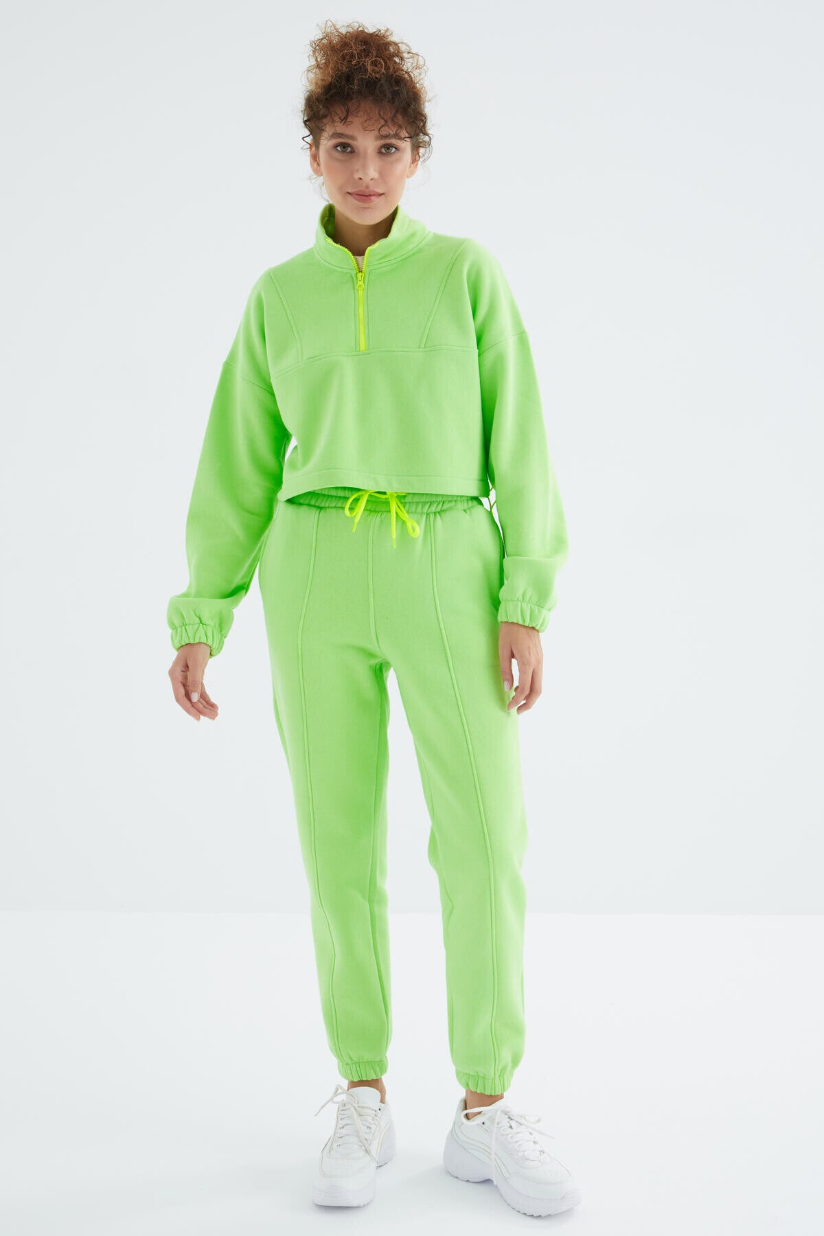 Peanut Green Low Shoulder Waist Gathered Half Length Zipper Oversized Women's Tracksuit Set - 95321