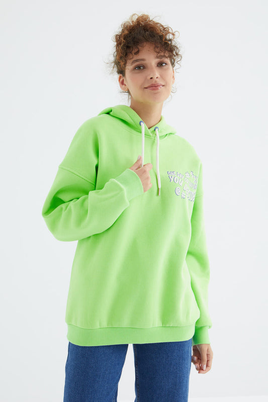 Peanut Green Hooded Back Print Detailed Oversize Women's Sweatshirt - 97249