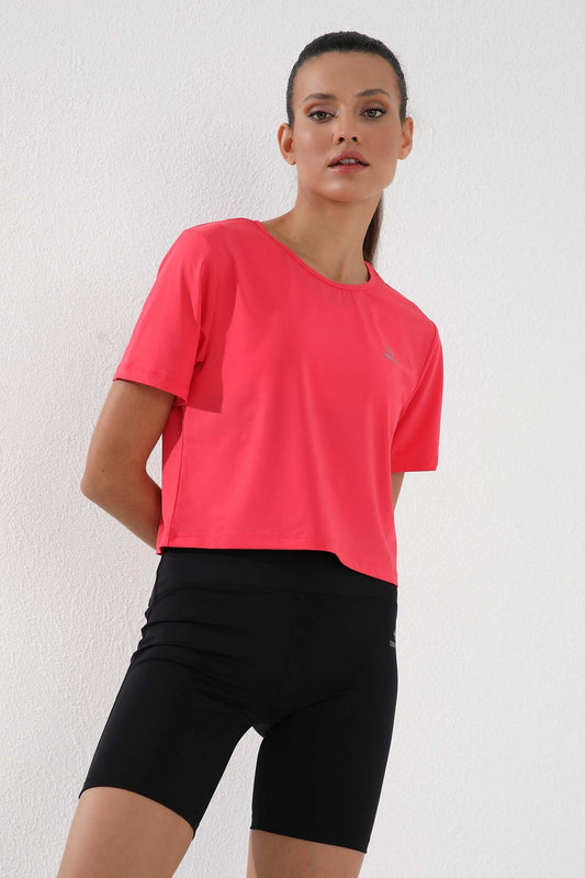 Fuchsia Basic Short Sleeve Standard Fit O Neck Women's Crop Top T-Shirt - 97143