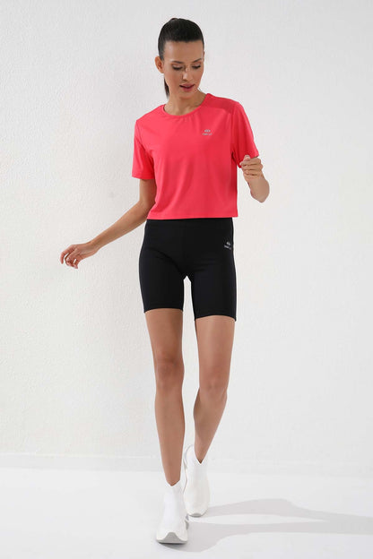 Fuchsia Basic Short Sleeve Standard Fit O Neck Women's Crop Top T-Shirt - 97143