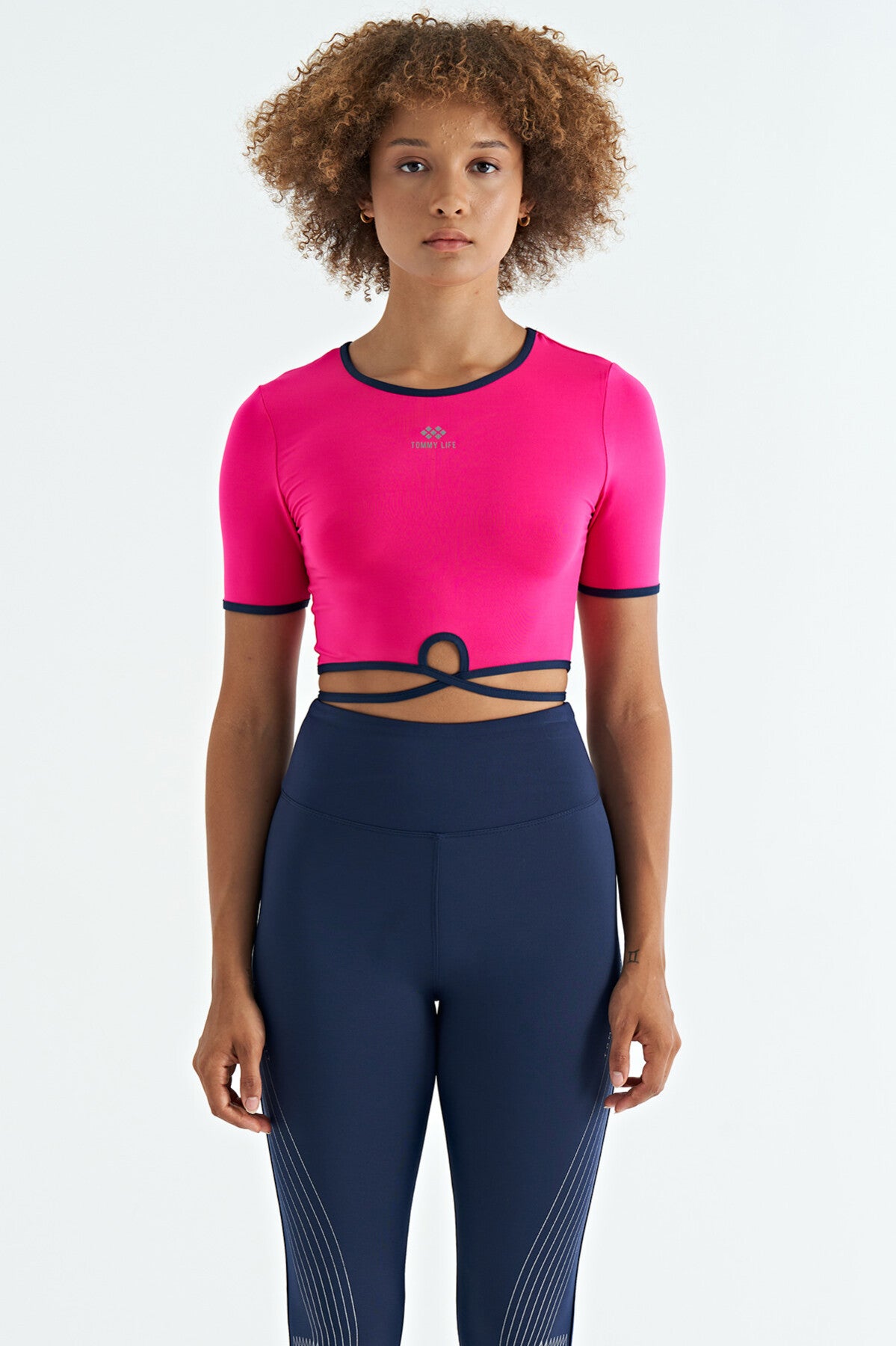 Fuchsia Tie-Waist Detailed O Neck Standard Cut Diving Fabric Women's Crop T-Shirt - 97266