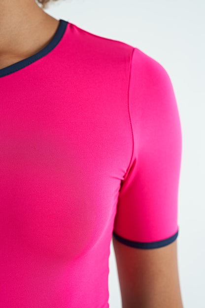 Fuchsia Tie-Waist Detailed O Neck Standard Cut Diving Fabric Women's Crop T-Shirt - 97266