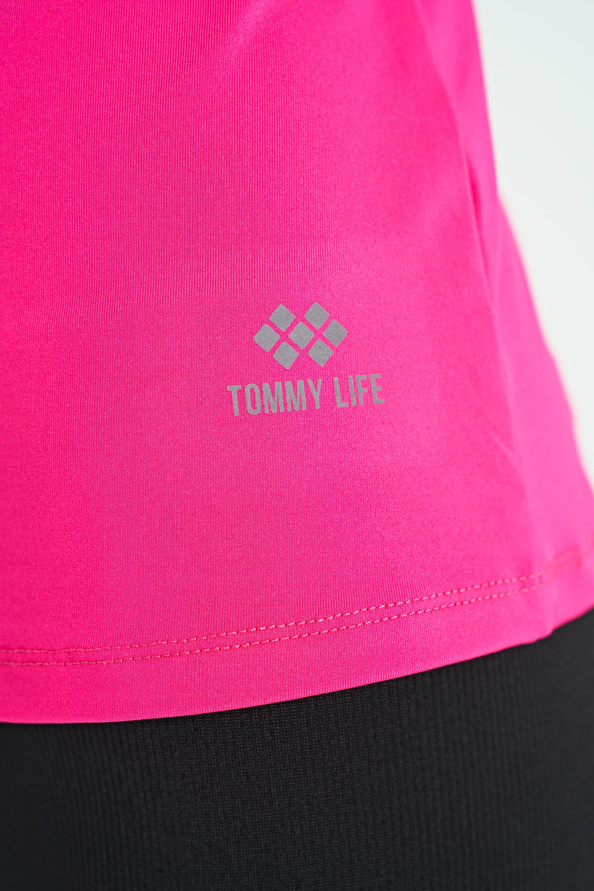 Fuchsia Double Strap Back Detailed Standard Cut Women's Sports Singlet - 97258