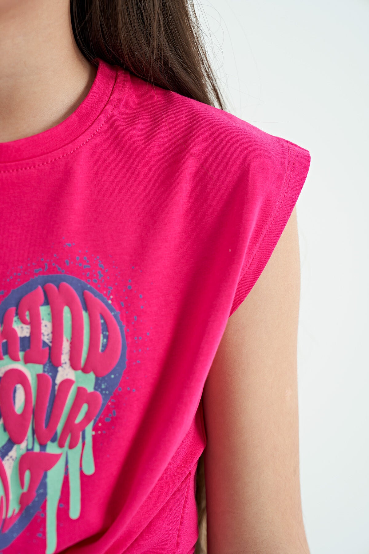 Fuchsia Heart Print Front Knot Detailed Comfortable Fit Girl's T-Shirt - 75114