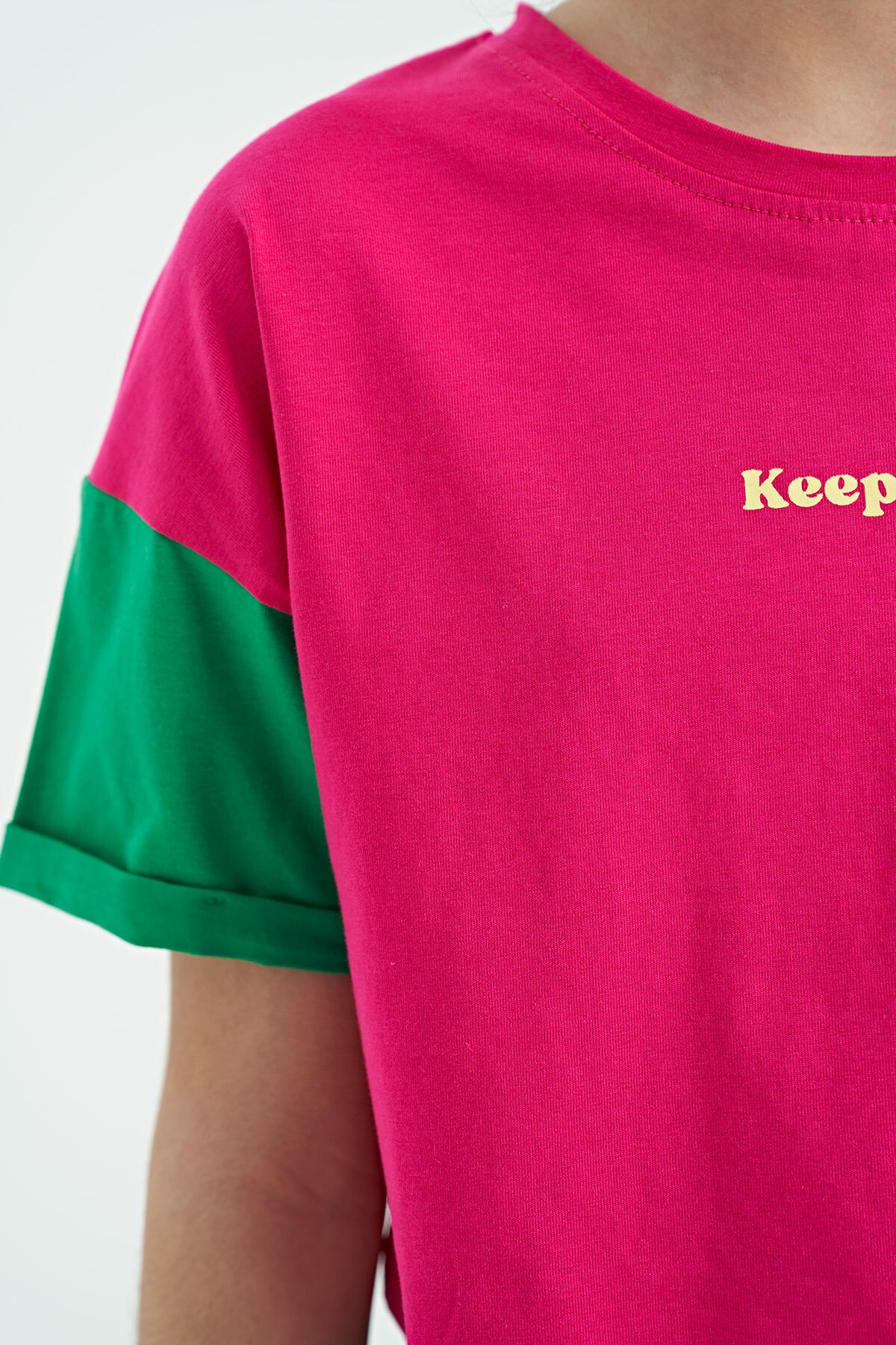 Fuchsia Print O Collar Low Shoulder Oversize Girls' T-Shirt - 75130