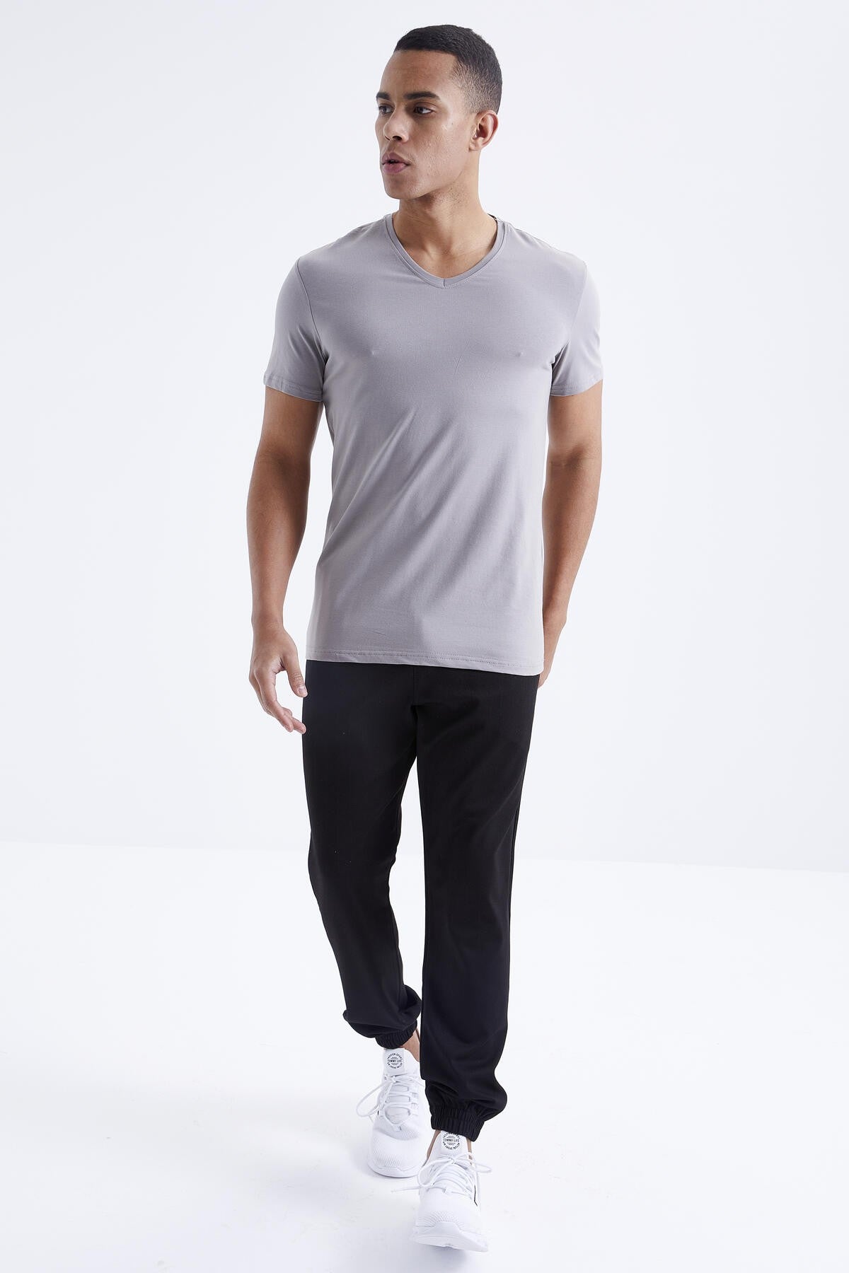 Gri Basic Short Sleeve Standard Fit V Neck Men's T-Shirt - 87912