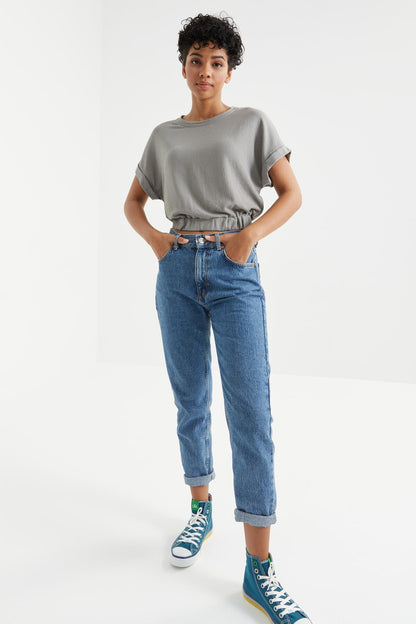 Gri Basic O Collar Beli Elastane Bürümcük Fabric Women's Crop Top T-Shirt - 97227
