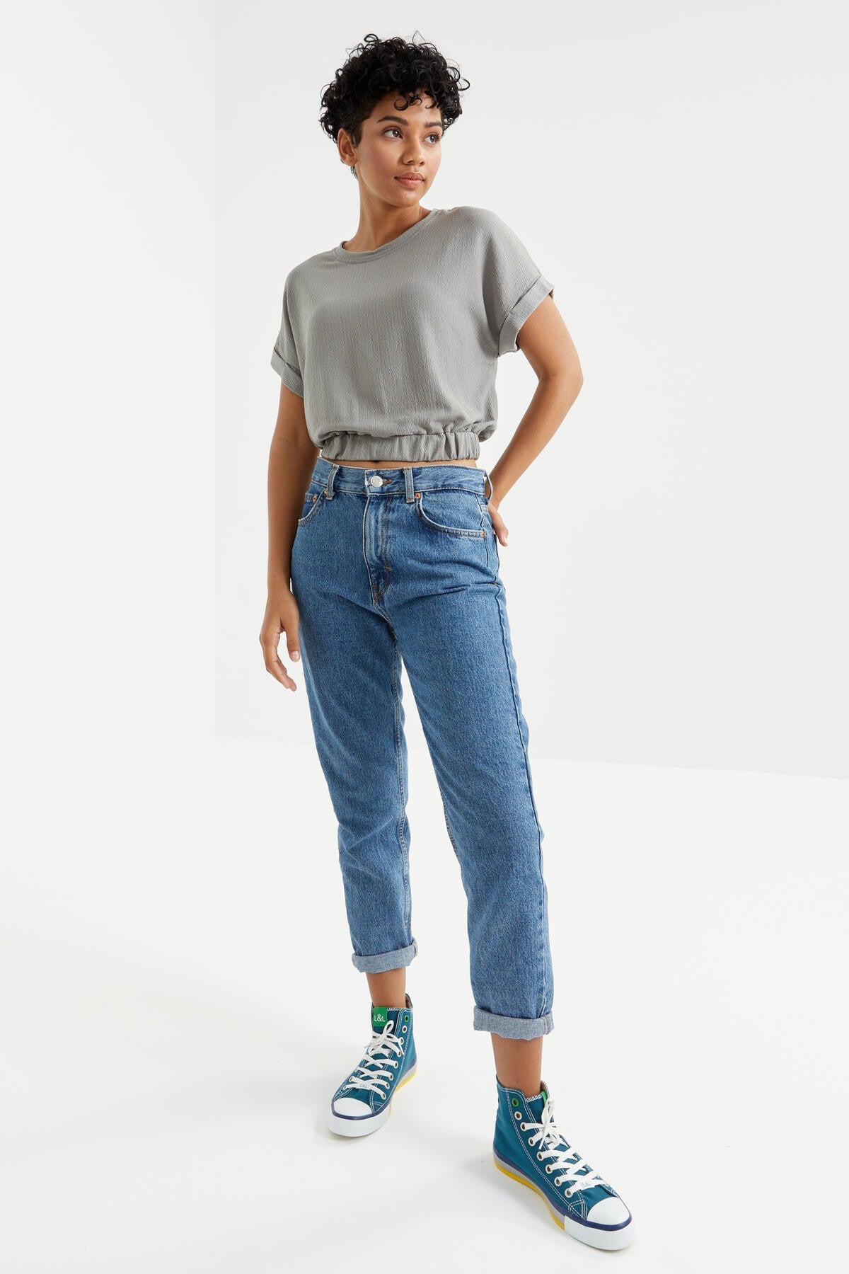 Gri Basic O Collar Beli Elastane Bürümcük Fabric Women's Crop Top T-Shirt - 97227