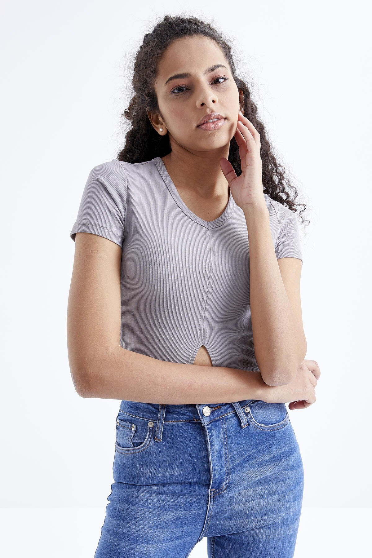 Gri Basic Front Slit V Neck Women's Crop Top T-Shirt - 97206