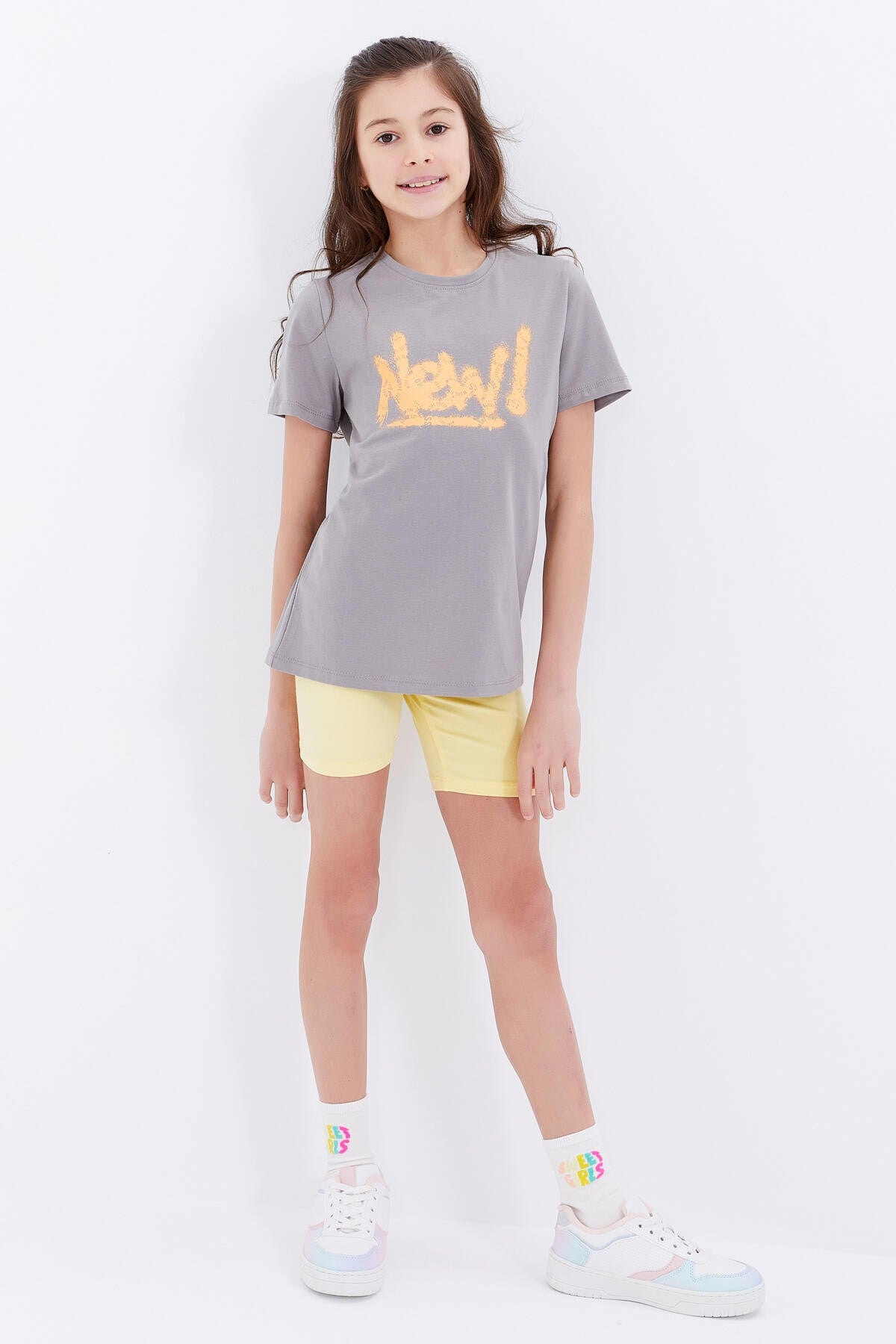 Gri Basic Print Round Neck Comfort Fit Girls T-Shirt - 75041