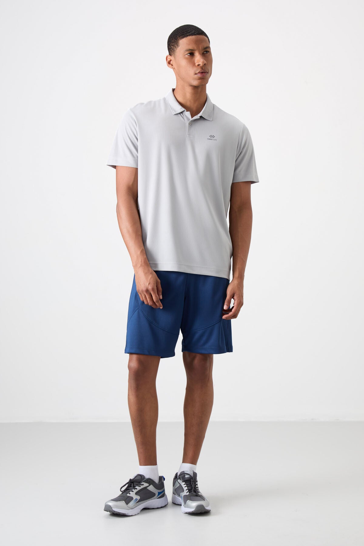Men's Active Sports Polo Collar T-Shirt with Grip Logo Print Standard Fit - 88252