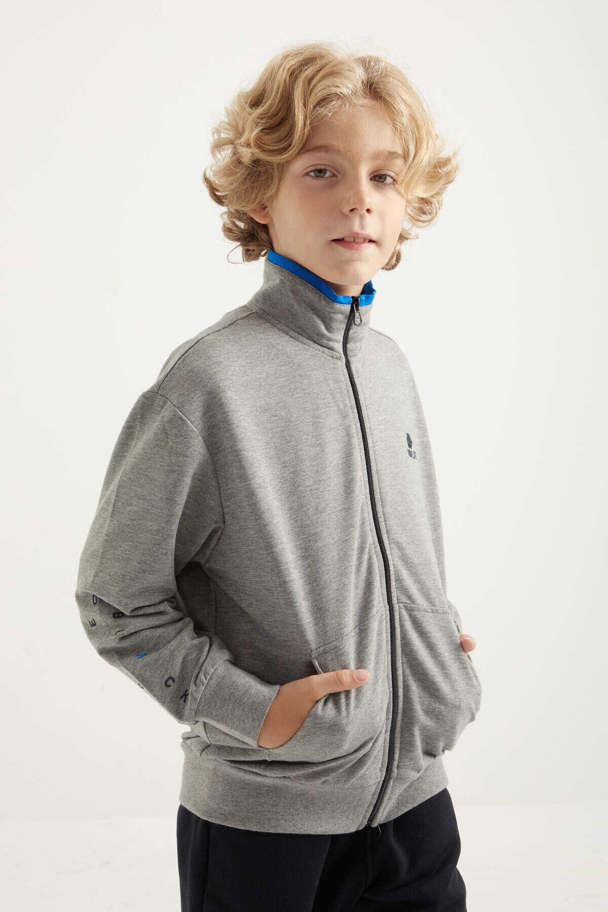 Grey Melange Basic Thick Collar Standard Fit Embroidered Detailed Zippered Men's Sweatshirt - 11012