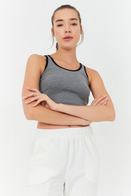Grey Melange Basic Zero Sleeve Narrow Fit U Collar Women's Crop Top Singlet - 97162