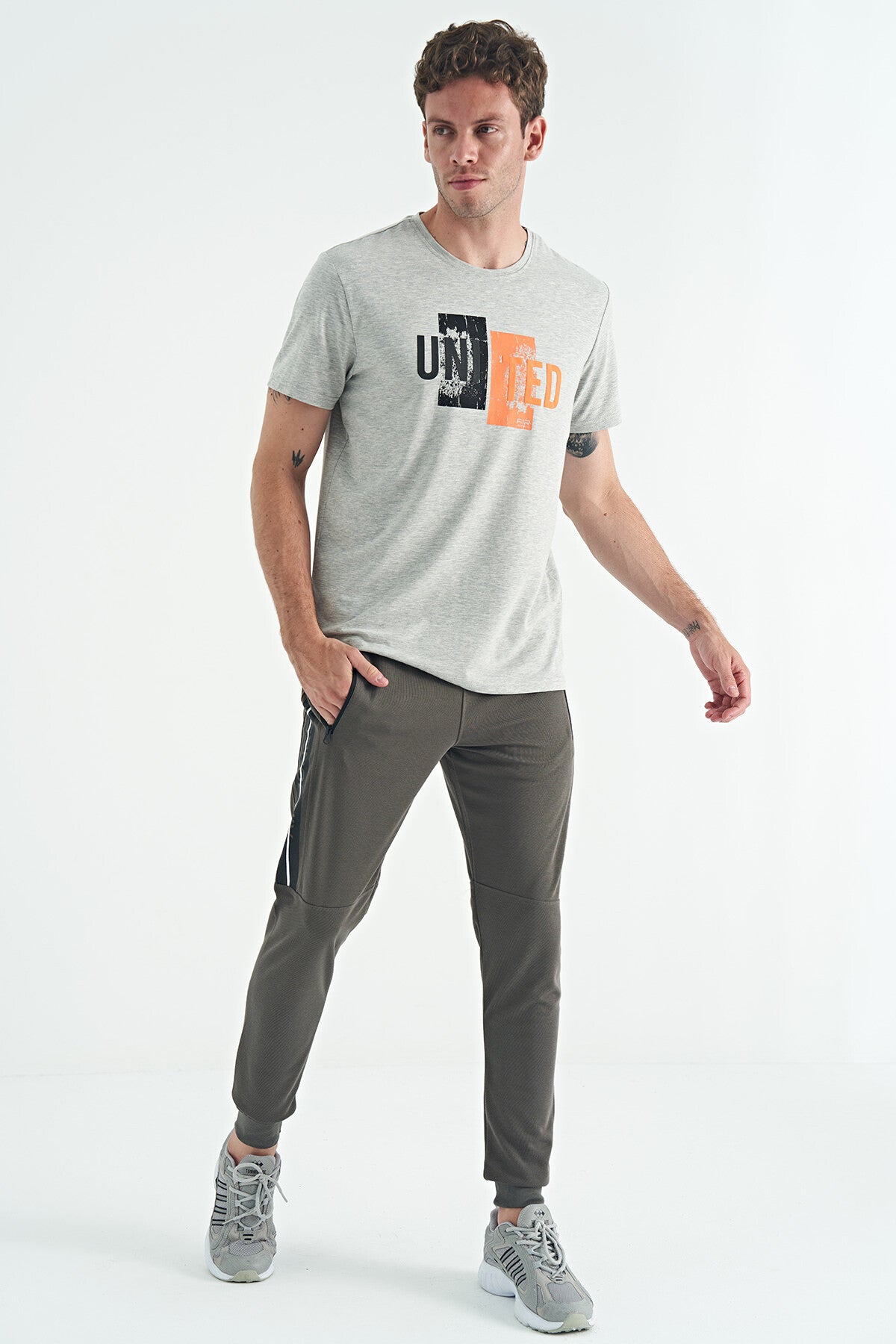 Elvis Gray Melange Standard Fit Men's T-Shirt - 88218