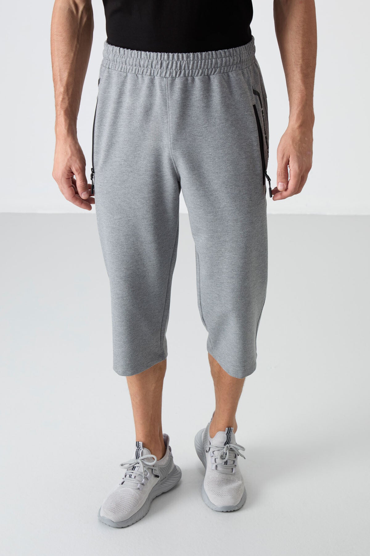 Grey Melange Zippered Standard Fit Classic Hem Men's Capri - 83091