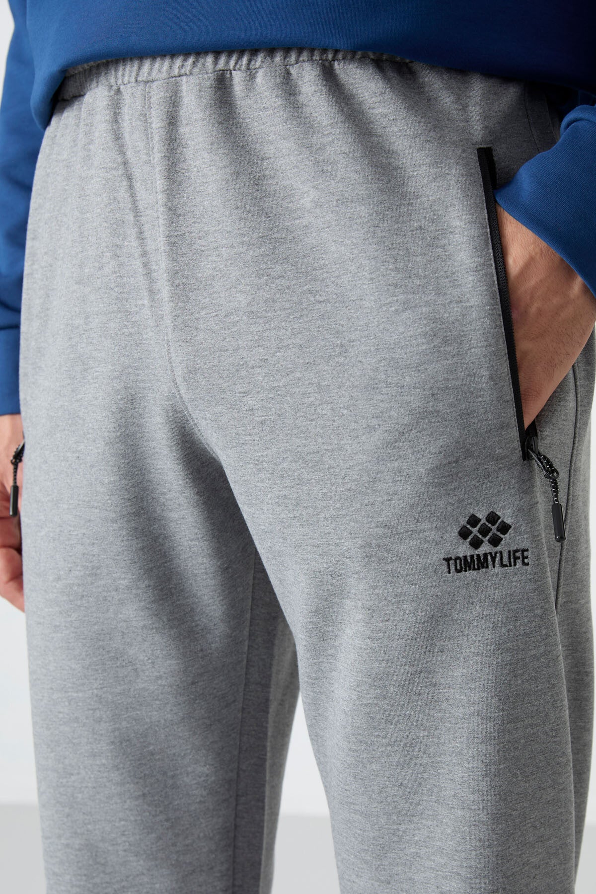Grey Melange Zippered Three-Pocket Slim Fit Classic Cuff Men's Tracksuit Bottom - 84671