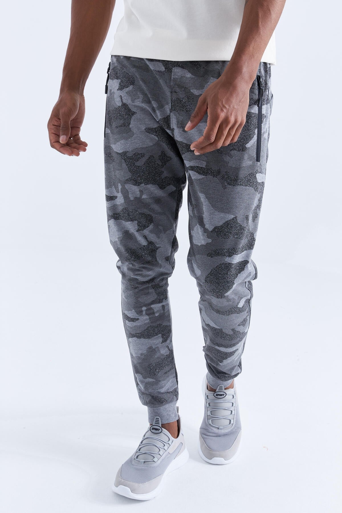 Gray Melange Camouflage Print Slim Fit Jogger Men's Tracksuit Bottom - 84754