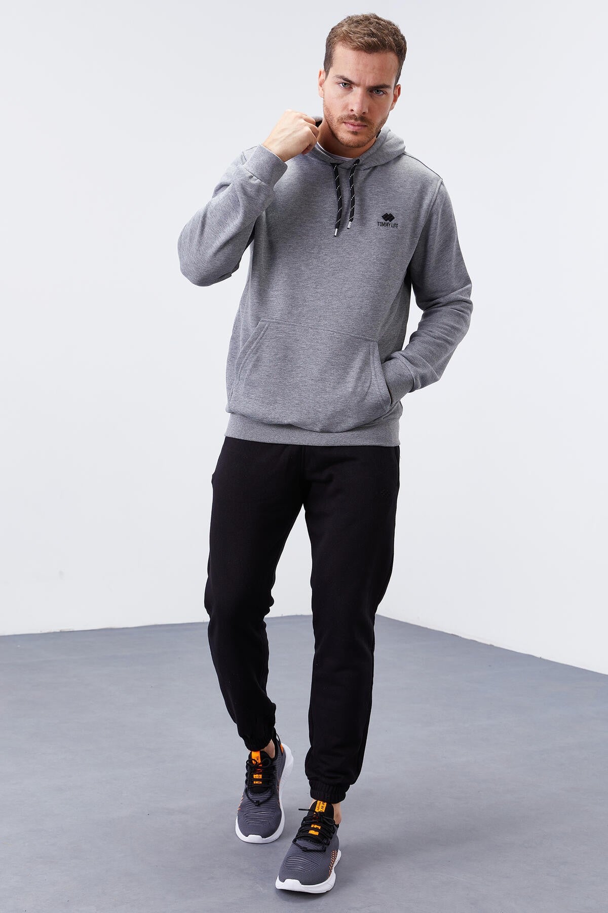 Kangaroo Pocket Standard Fit Men's Hooded Sweatshirt - 87872