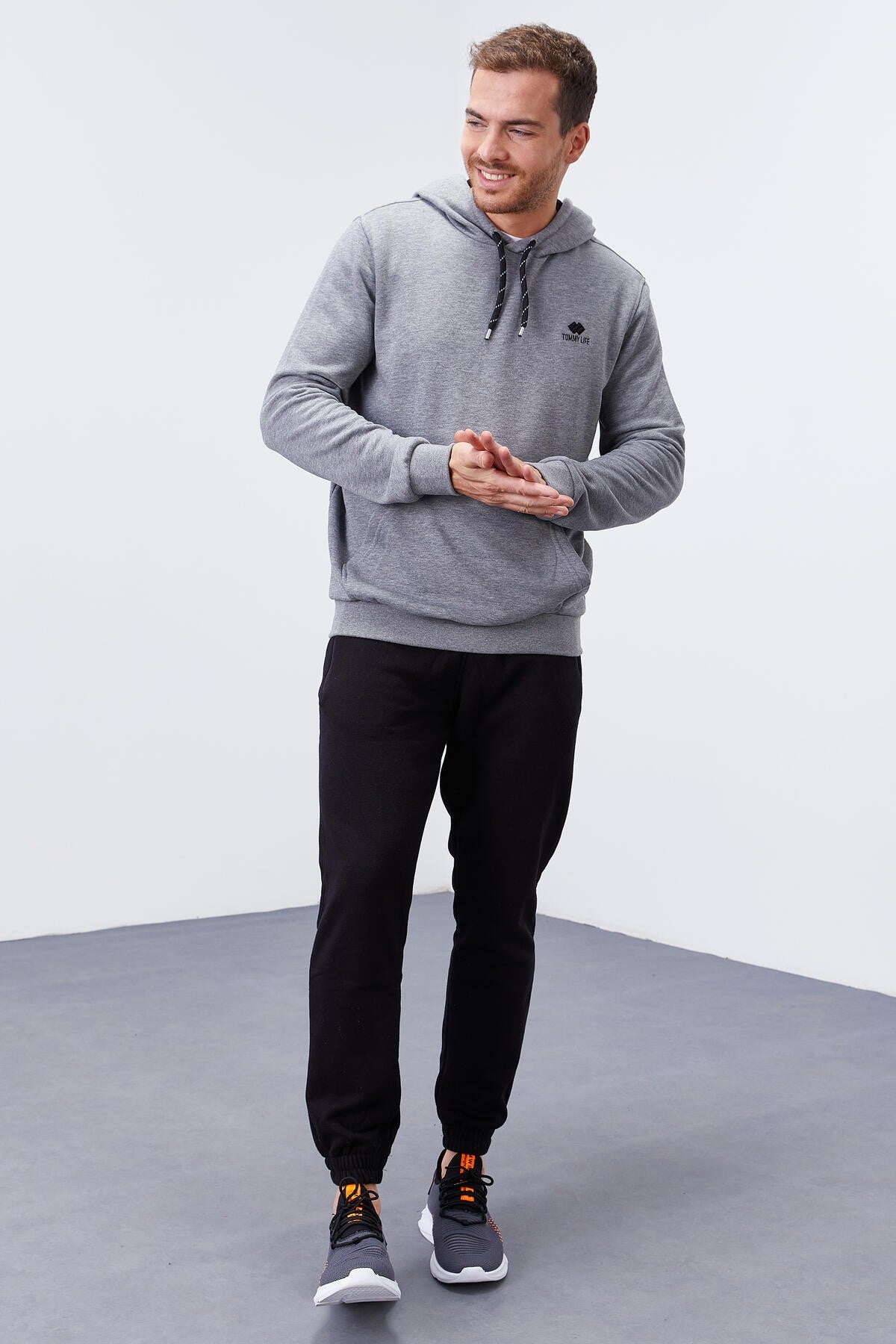 Kangaroo Pocket Standard Fit Men's Hooded Sweatshirt - 87872